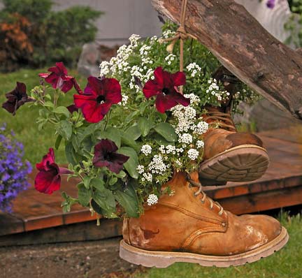 Work boots as floral memorial